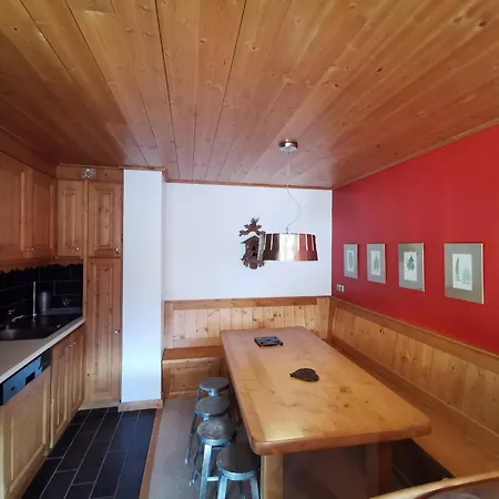 Bel T2 Avec Balcon Proche Pistes Et Commerces A - Fr-1-355-70 Méribel
