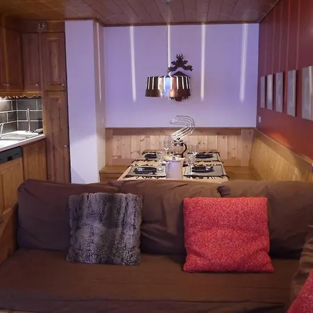 Bel T2 Avec Balcon Proche Pistes Et Commerces A - Fr-1-355-70 Appartement *